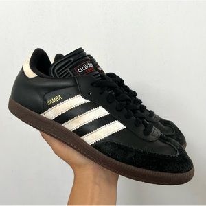 Adidas Originals Men’s Samba Classic Sneaker Shoe Black White Leather 90s